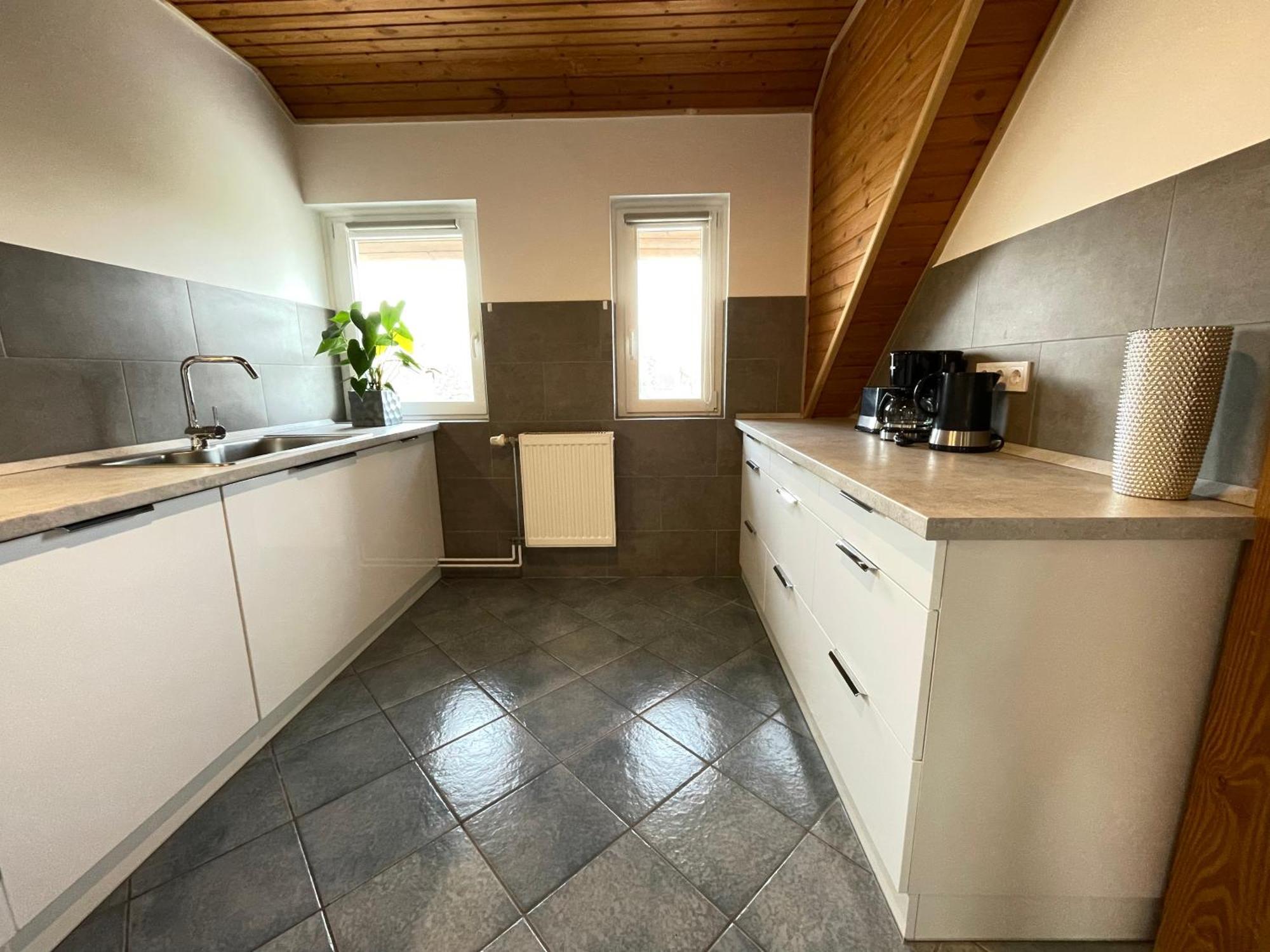 Villa Lili Apartments Balatonkeresztúr Eksteriør bilde